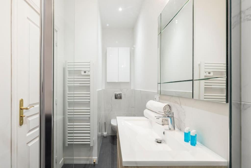Promenade, 2Pieces Chic Et Clim Avec Terrasse Apartment นีซ ภายนอก รูปภาพ