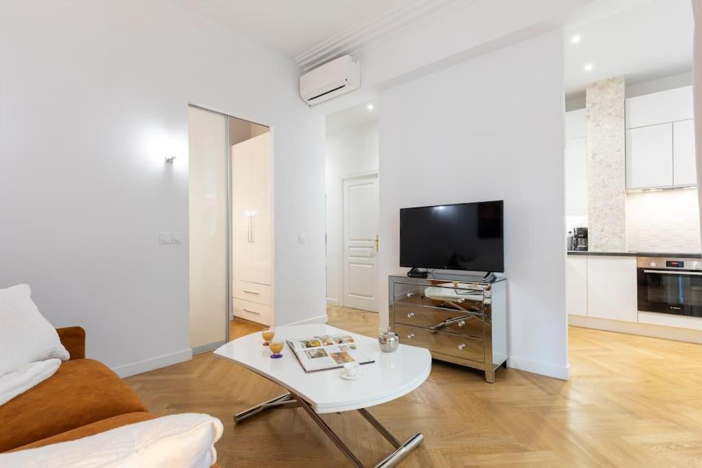 Promenade, 2Pieces Chic Et Clim Avec Terrasse Apartment นีซ ภายนอก รูปภาพ